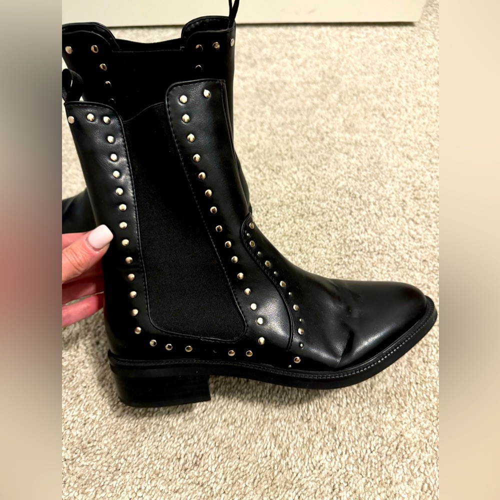 Azalea Jones Chelsea Boot